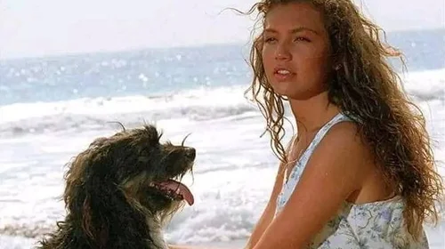 Thalía celebra que 'Marimar' sea número 1 en Billboard