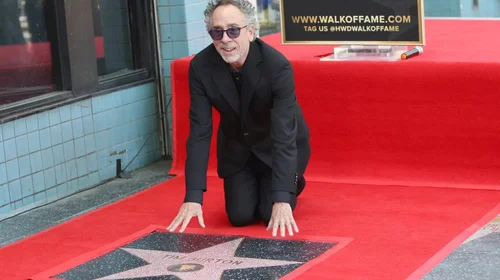 Hollywood devela la estrella de Tim Burton en el Paseo de la Fama