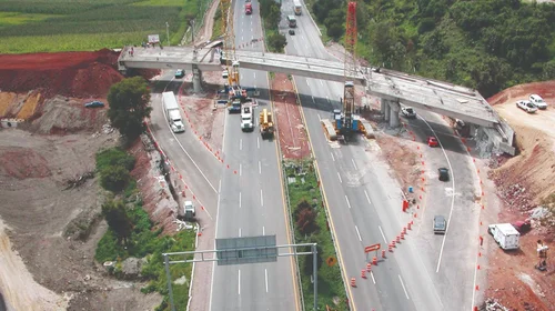 Constructores ven con ‘ánimo’ gasto planteado para obras en 2025