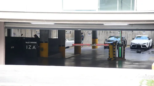 Denuncian venta ilegal de autos en estacionamiento de San Pedro