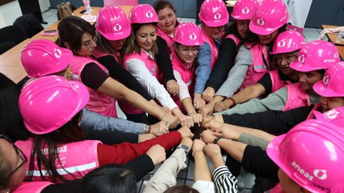Nuevo León lidera 'Cascos Rosas' con 640 mujeres inscritas 