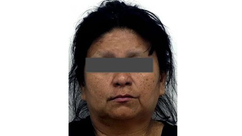 Notifican orden de aprehensión a mujer por asesinato
