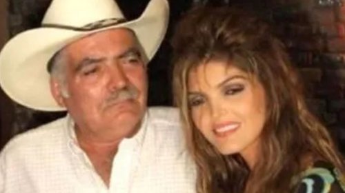 Padre de Ana Bárbara arremete contra Ángel Muñoz