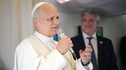 León XIV acepta la renuncia anticipada del arzobispo de Moscú