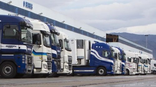 Arranca paro nacional de transportistas y agricultores en México