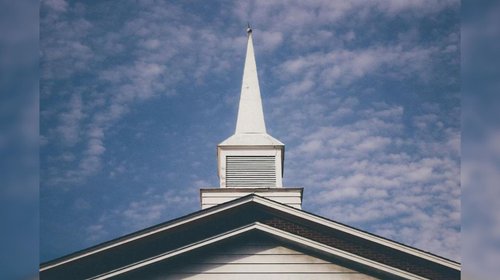 Pastor de iglesia en Connecticut acusado de vender metanfetamina