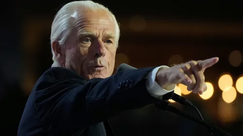 Trump reincorpora a Peter Navarro a la Casa Blanca como asesor