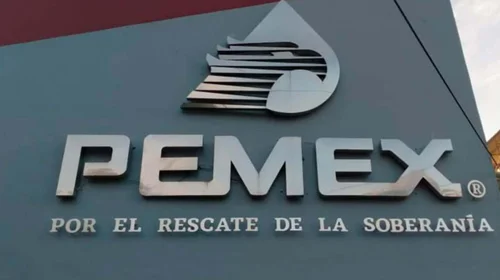 Exigen a Pemex revelar cuánto combustible envió a Cuba con AMLO