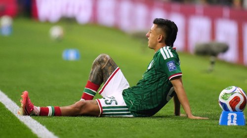 Roberto Alvarado sería baja ante duelo contra Inglaterra
