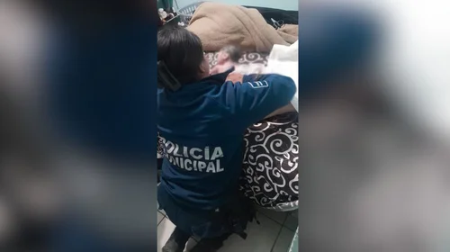 Policía auxilia en parto y salva la vida de un recién nacido