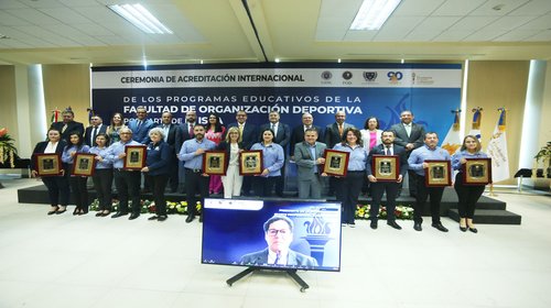 Distinguen a programas y posgrado en Deportes de la UANL