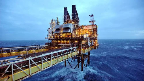 Posponen aumento en producción petrolera hasta 2025