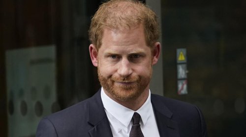 Príncipe Harry gana demanda al Mirror tras hackeo a su celular