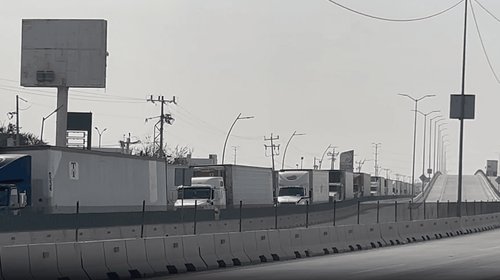 Persisten largas filas en el Puente Reynosa-Pharr