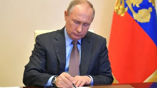 Putin ordena legalización de ucranianos en Rusia con fecha límite