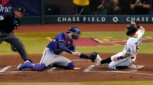 Rangers gana el tercer juego al vencer 3-1 a los D-Backs