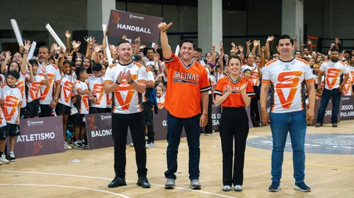 Abandera Raúl Cantú a 500 atletas rumbo a olimpiada estatal