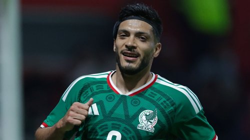 Raúl Jiménez alcanza a Borgetti con 46 goles en México