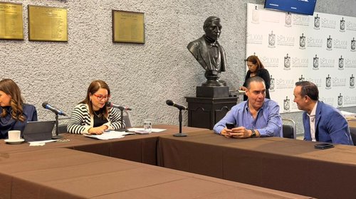 Reanudan Comisión de Presupuesto para lectura de dictamen
