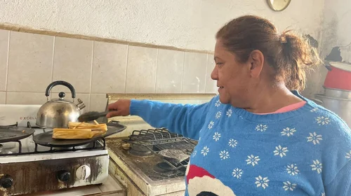 Disfrutan regios en familia del recalentado en Navidad