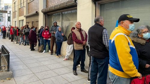 Reciben abuelitos 12 mil pesos antes de veda electoral  