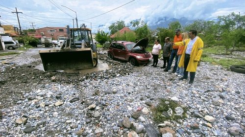 Recoge Santa Catarina toneladas de escombro basura tras 'Alberto'