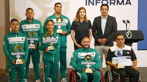 Reconocen a regios que participaron en Paralímpicos