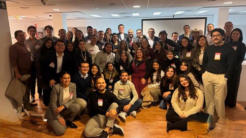 UANL conecta con sus egresados europeos en España y Reino Unido