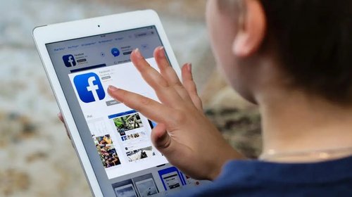 Proponen regular redes sociales para menores de edad