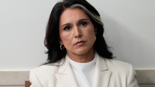 Renuncia Gabbard a gobierno de EUA por estado médico de su esposo
