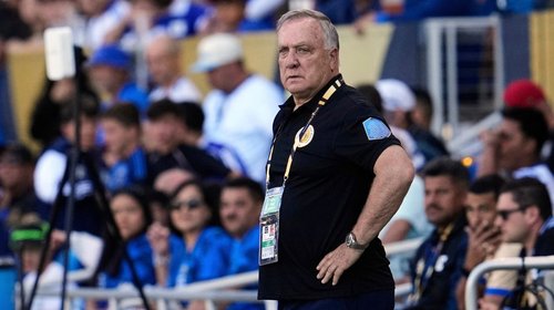 Renuncia director técnico de Curazao a pocos meses del Mundial