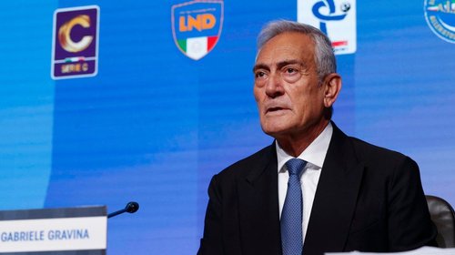 Renuncia presidente del futbol italiano tras fracaso de selección