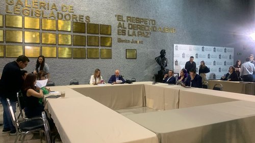 Aceptan sólo dos renuncias del comité de selección del SEA