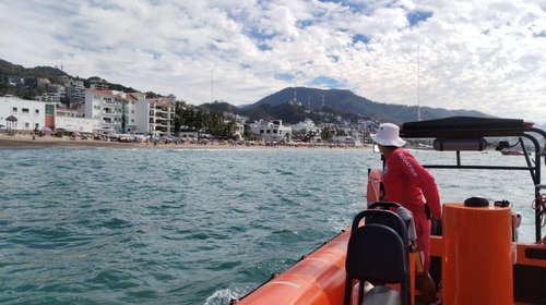Reportan a un turista desaparecido en playas de Puerto Vallarta