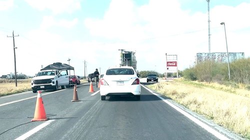 Huye el 'retén fugaz' de la vía Monterrey-Reynosa: video