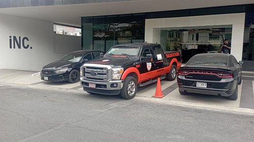 Roban más de 200 mil pesos a camión de valores en San Pedro