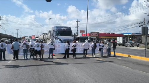Madres buscadoras bloquean avenida en Altamira; exigen respuestas