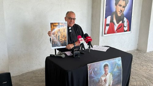 Presenta parroquia programa de fiesta patronal por centenario