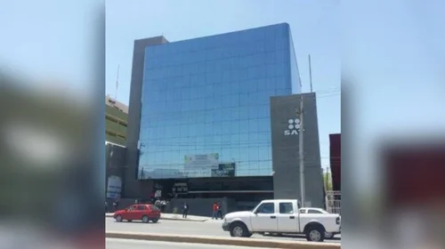 Saturan contribuyentes al SAT; demoran citas hasta tres semanas