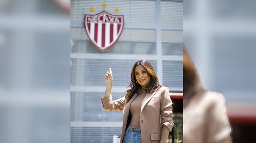Se hace presente Eva Longoria en el duelo Necaxa vs Rayados