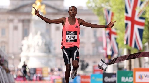 Sabastian Sawe bate récord mundial en Maratón de Londres