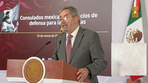 SRE moderniza consulados con servicios digitales y legales