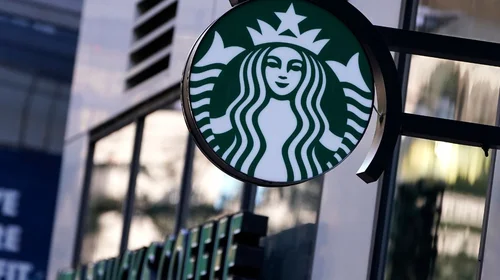 Starbucks despedirá a 1,100 empleados corporativos a nivel global