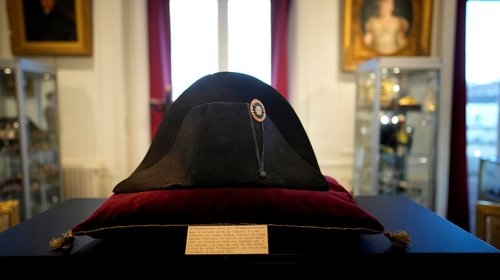Subastarán gorra de Napoleón Bonaparte en Francia