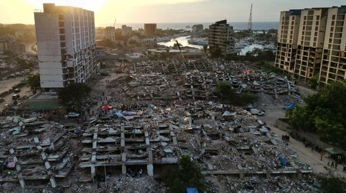 Suman 4,561 muertos por sismos que azotaron Venezuela