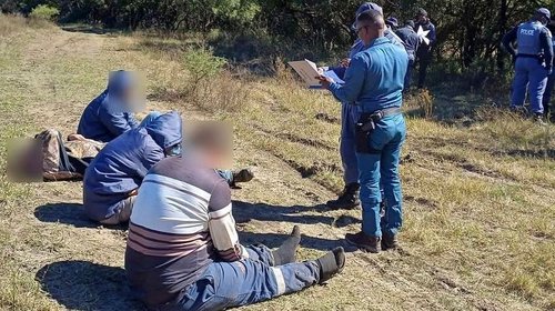 Dicta Sudáfrica prisión a cinco mexicanos tras redada antidrogas