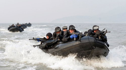 Surcorea interroga a individuo que cruzó frontera con el Norte