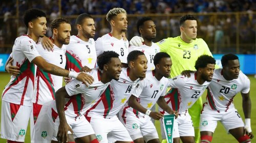 Surinam lanza convocatoria para playoff mundialista en Monterrey