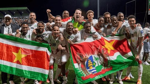 Surinam llega a Monterrey para disputar repechaje del Mundial 