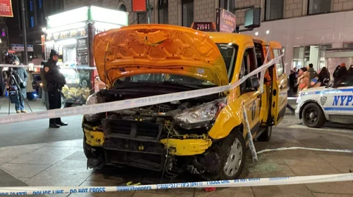 Taxista en Nueva York arrolla a 6 personas; 3 son hospitalizados